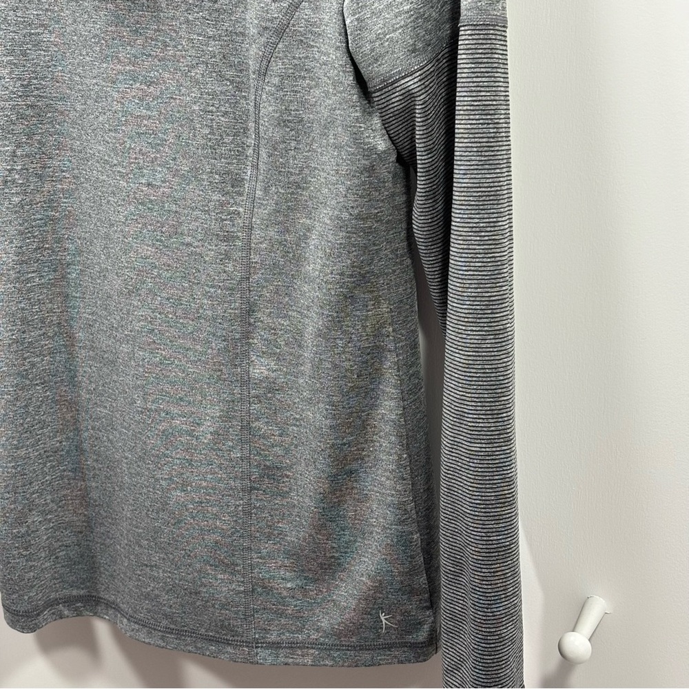4/$25 Danskin Now fitted women’s Size M cowl neck Long-sleeve Dri-More - Picture 2 of 6